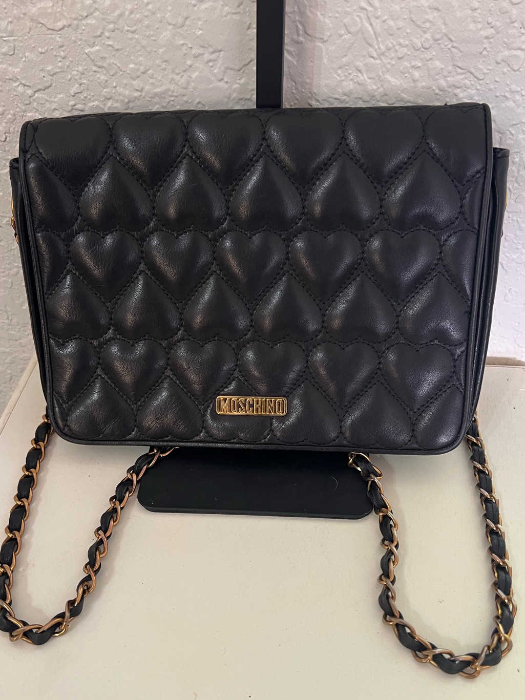 Moschino Black Quilted Heart Panel Shoulder Crossbody With Gold Chain